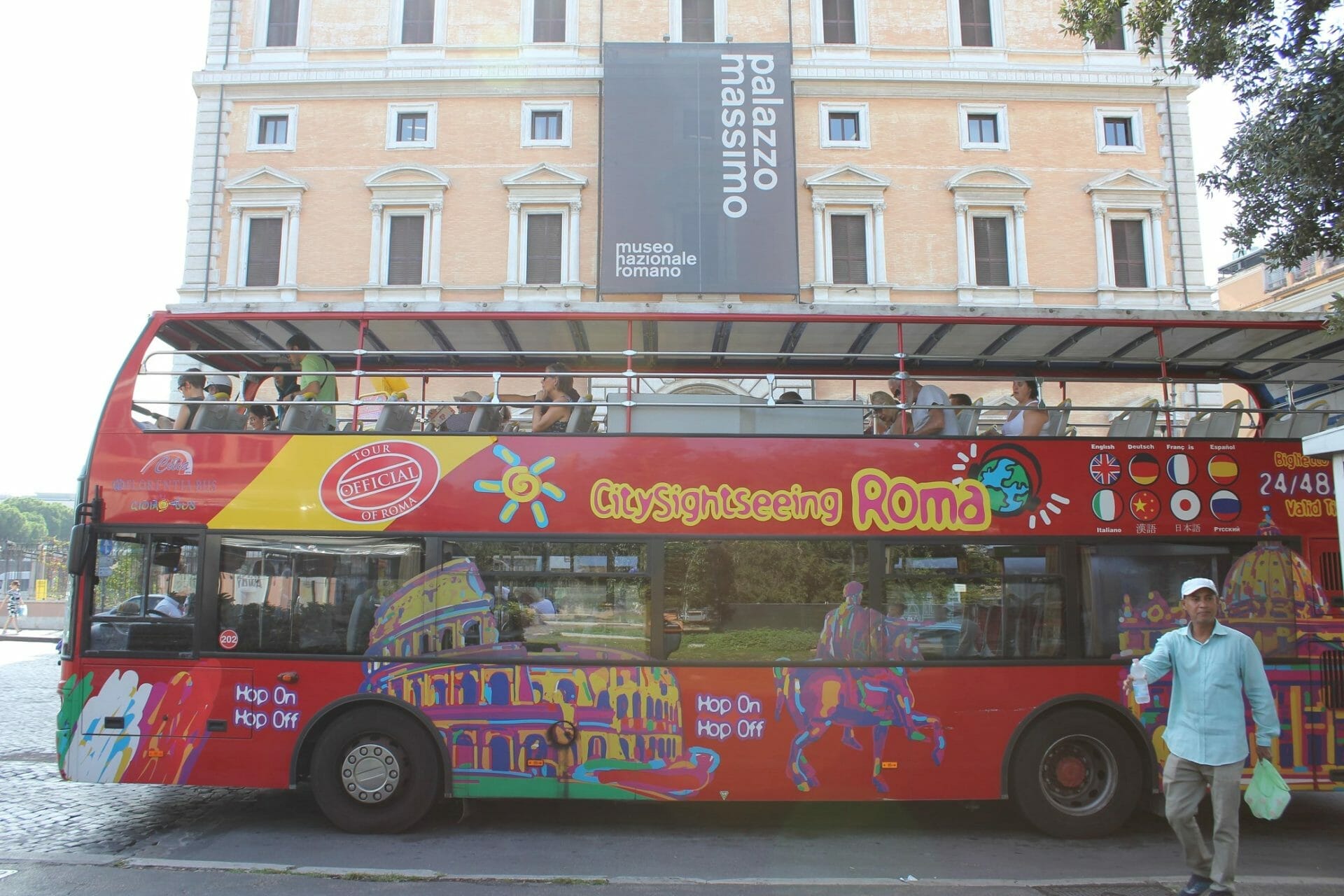 hop on hop off rome bus tour