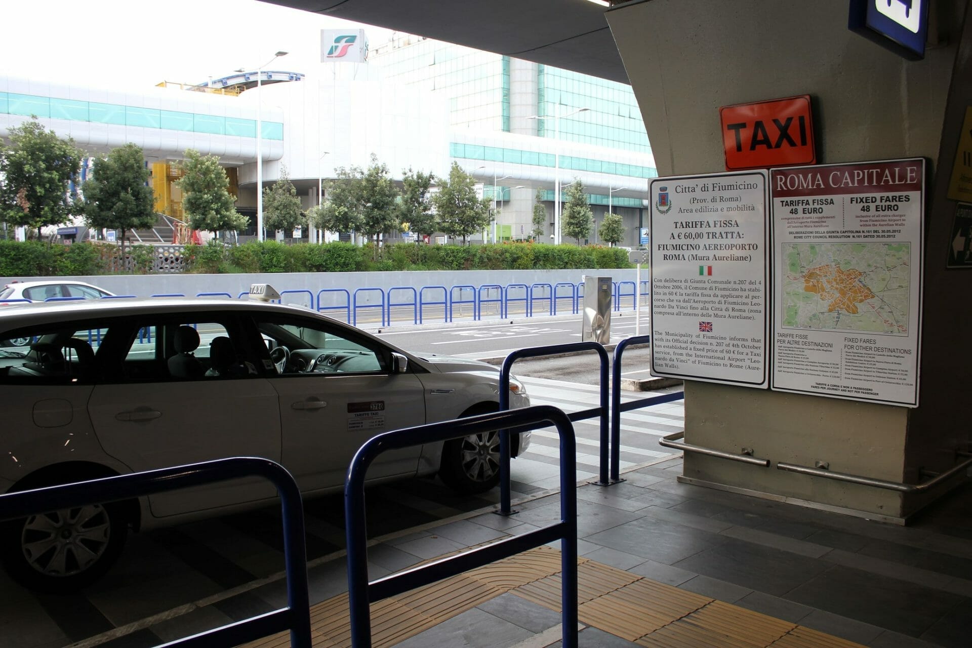 rome's public transport Taxi