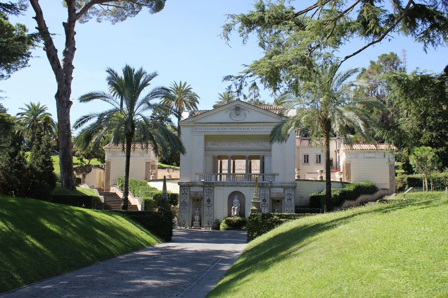 Visit the Vatican Tour Gardens