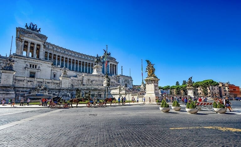 rome romantic Horse Carriage