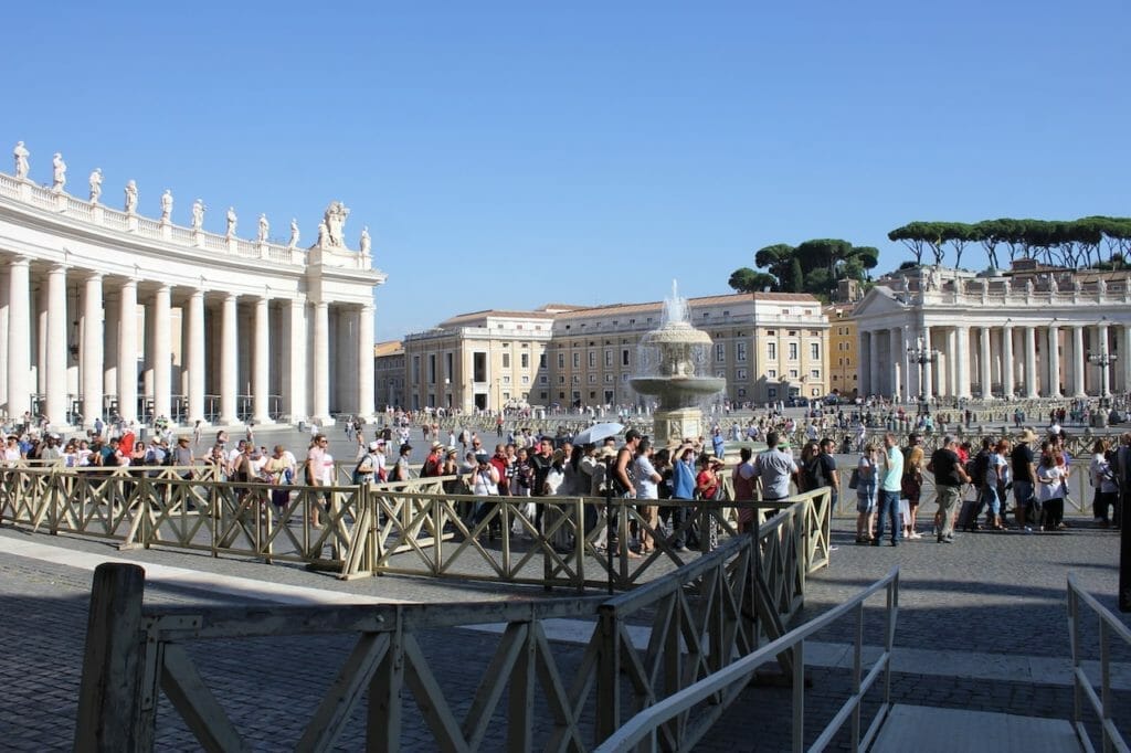 Skip_the_line_St_Peter's_Square st peterโs basilica ticket skip the line
