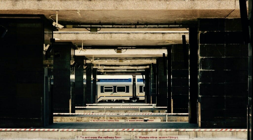 Rome_trains_@chadgreiter rome railway platforms train