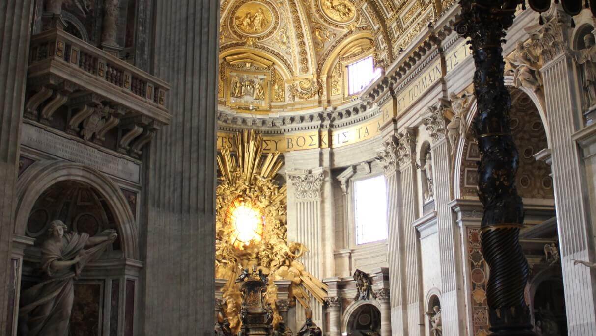 Visit Easter Mass in Rome