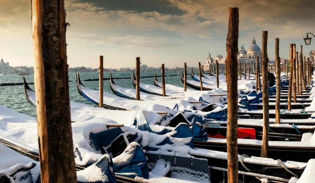 Does It Snow In Italy What to Expect & Winter Packing List