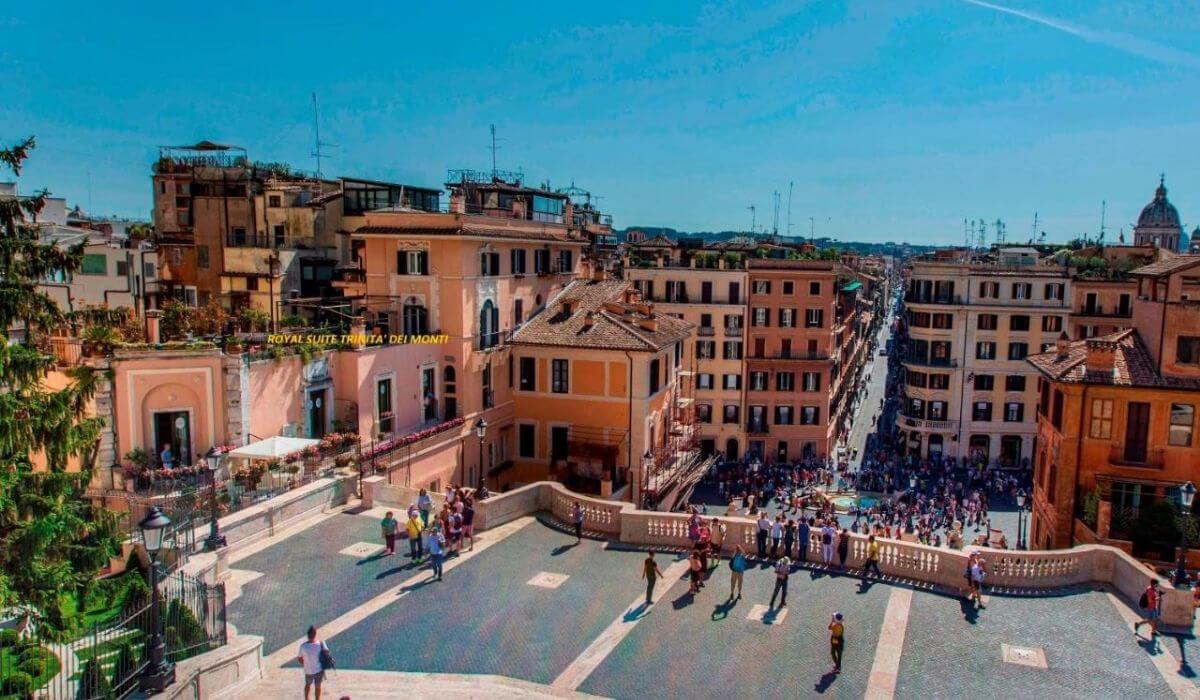 @booking.com_royal_suite_trinita_dei_monti Hotel on @booking.com Royal Suite Trinitร Dei Monti