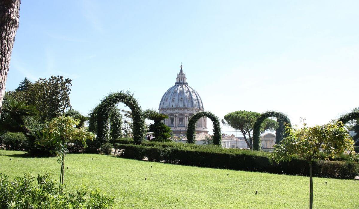 Rome neighborhoods near Vatican City
