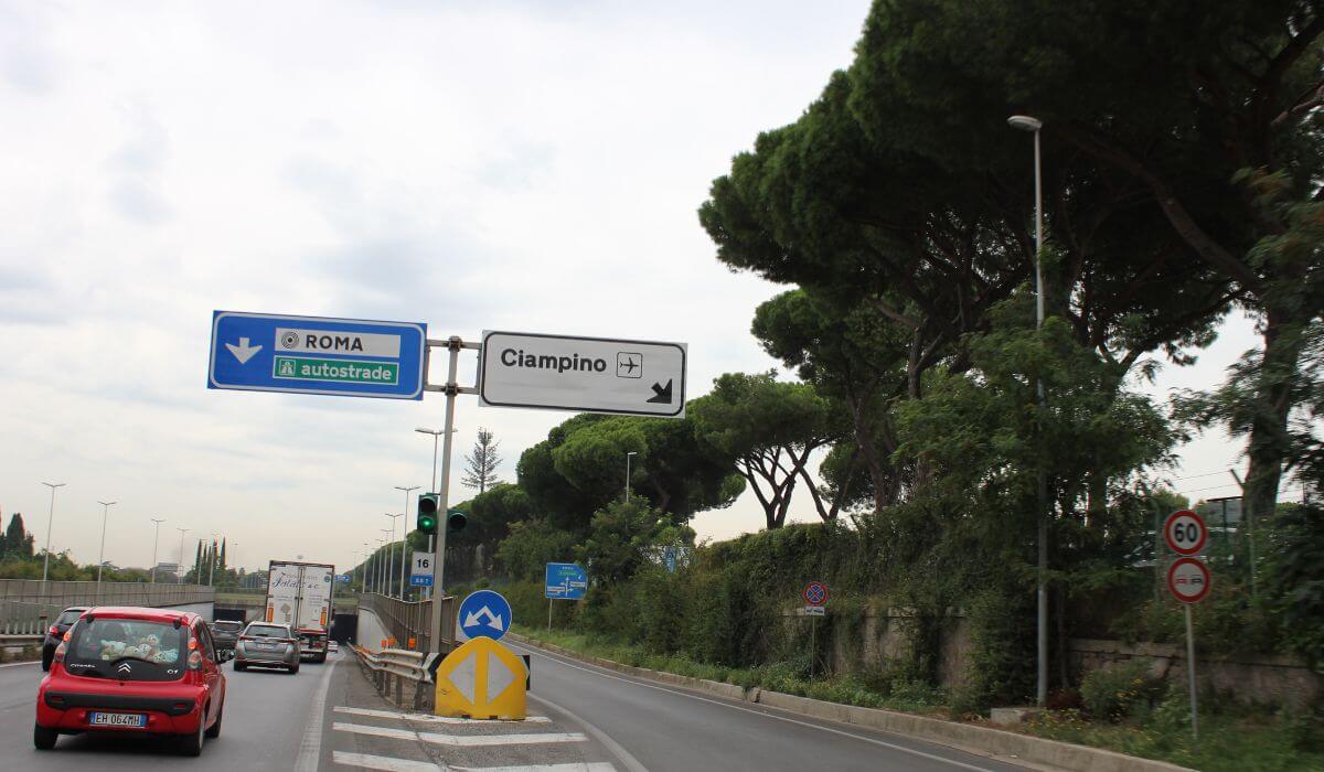 Driving in Rome guide