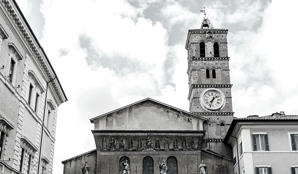 The short history of Church of Santa Cecilia in Trastevere