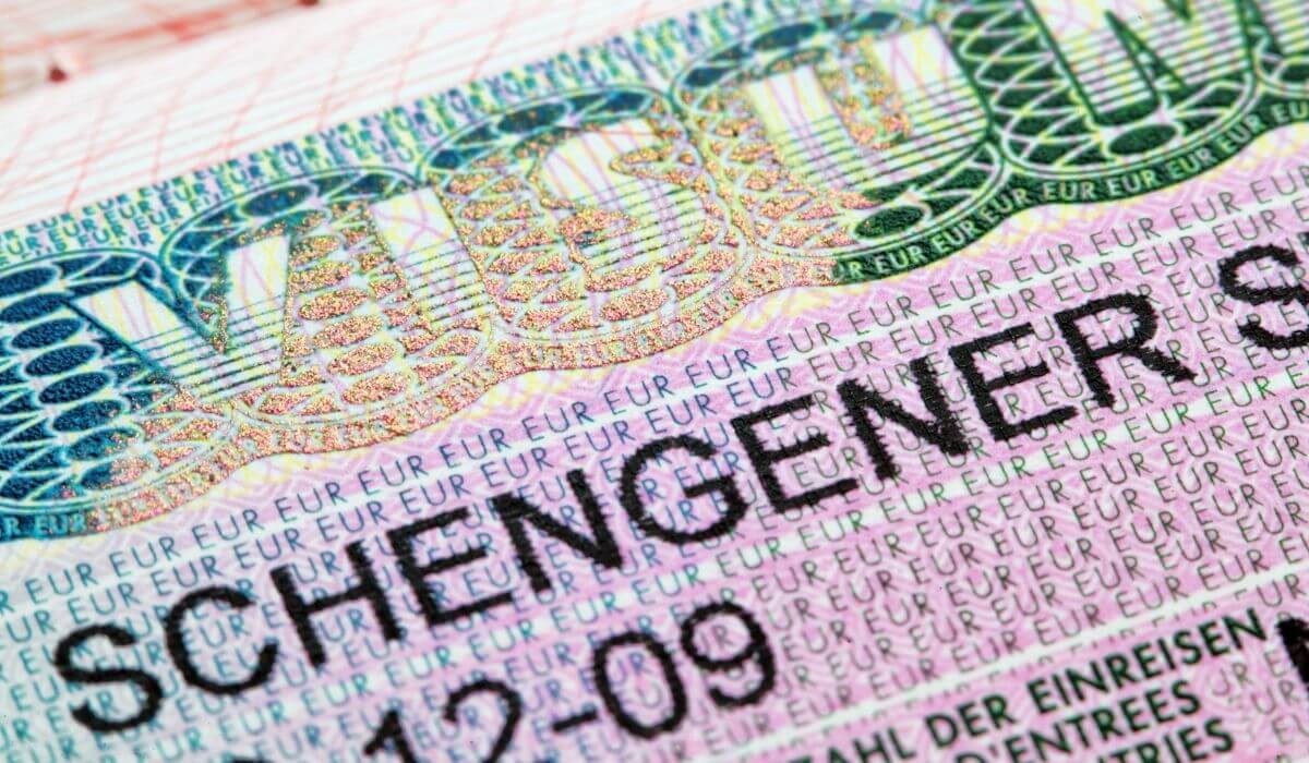 Facts about schengen visa travel insurance for Italy