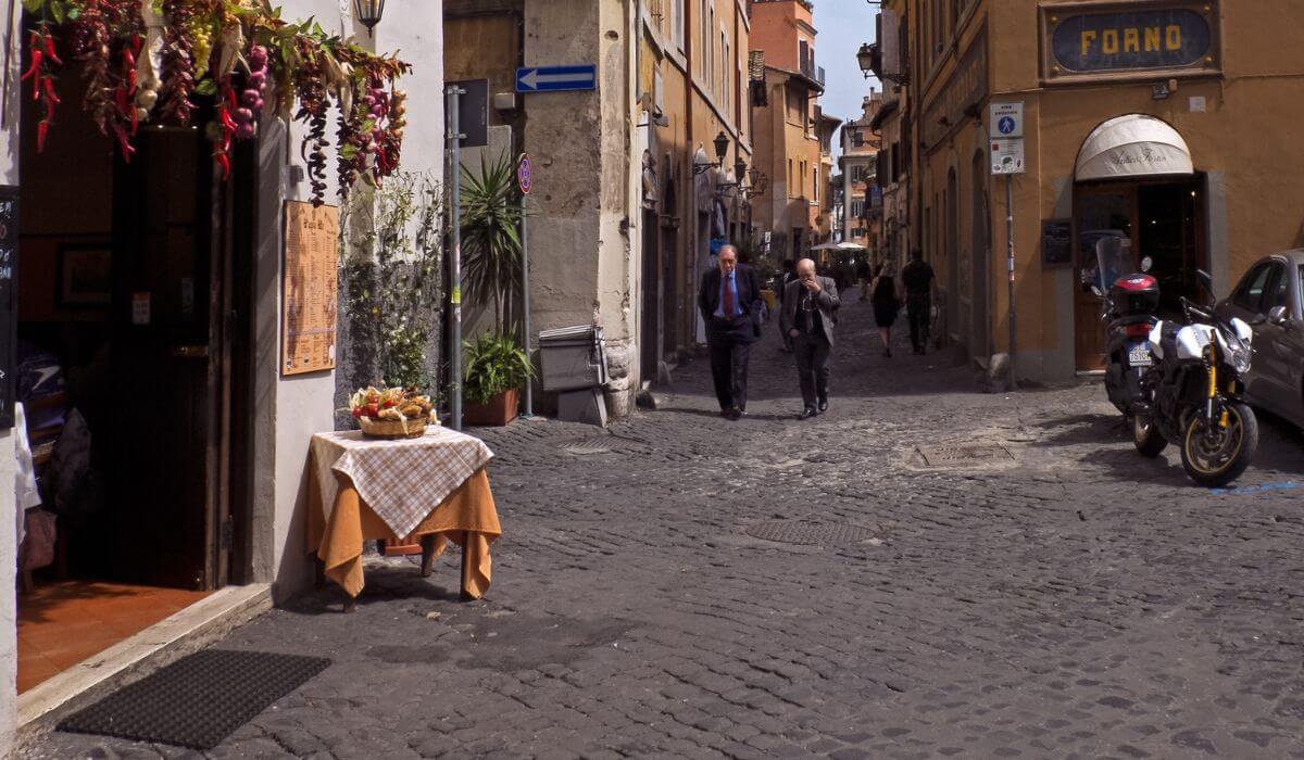 Visit Trastevere with kids