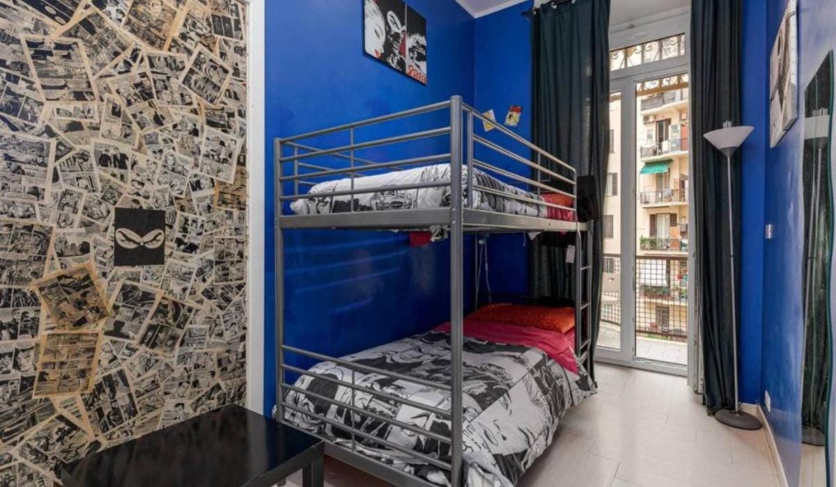 @booking.com Comics Guesthouse