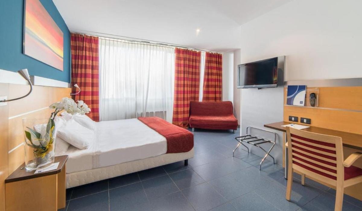 @booking.com sotel nomentana