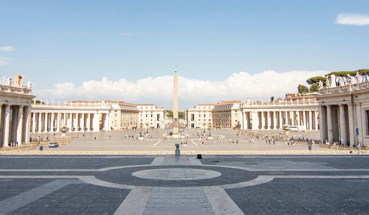 st_peters_square St. Peter's Square Vatican