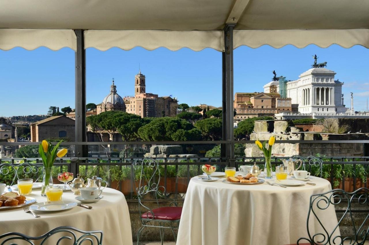 hotel Forum rooftop @booking.com